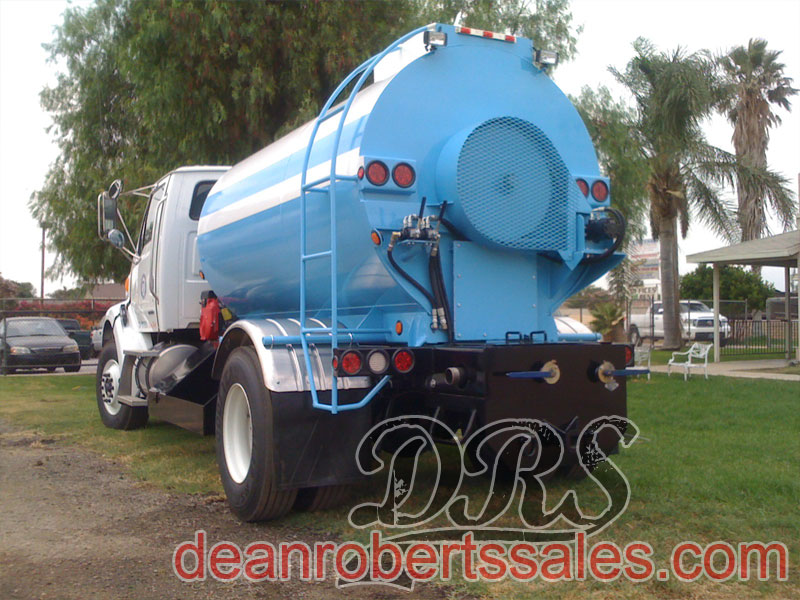 CUSTOM TRUCK MOUNTED SEAL COAT TANKS BY DEAN ROBERTS SALES 